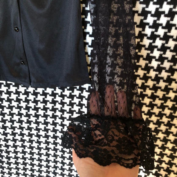 Vintage 80s / 90s Semi-sheer back deep-v lace button down blouse w/ ruffles - Picture 6 of 8